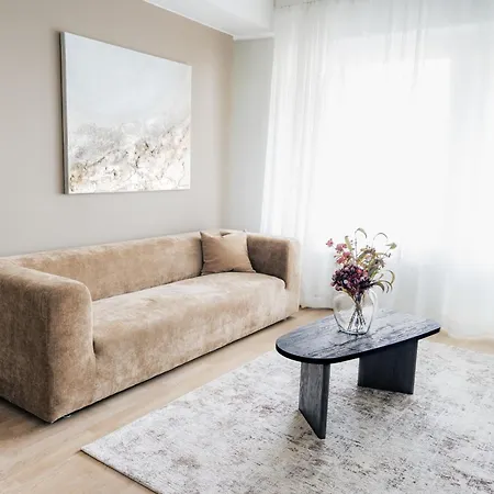 Huoneisto With Prime Location, Sauna & Parking - Ailo *
